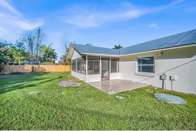 2514 SE Alfonso Avenue, Port Saint Lucie, FL 34952 - Photo 9