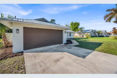 2514 SE Alfonso Avenue, Port Saint Lucie, FL 34952 - Photo 3