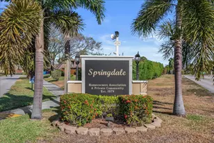 402 Springdale Cir, Lake Worth, FL 33461 - Photo 23