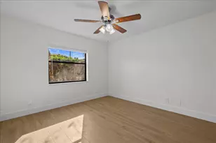 402 Springdale Cir, Lake Worth, FL 33461 - Photo 9