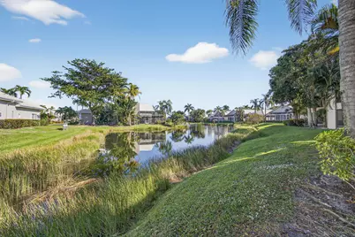 107 Waterview Drive, Palm Beach Gardens, FL 33418 - Photo 3