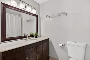 2122 NE 44th St, Lighthouse Point, FL 33064 - Photo 33