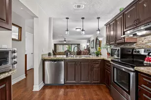 2122 NE 44th St, Lighthouse Point, FL 33064 - Photo 9
