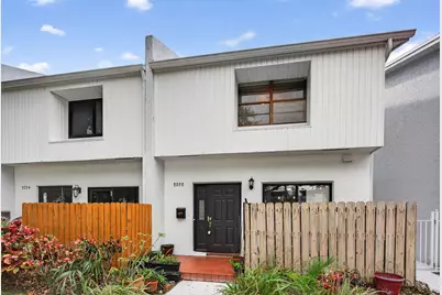 2122 NE 44th Street, Lighthouse Point, FL 33064 - Photo 1