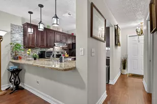 2122 NE 44th St, Lighthouse Point, FL 33064 - Photo 1