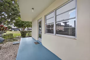 93 Dorchester E, West Palm Beach, FL 33417 - Photo 1