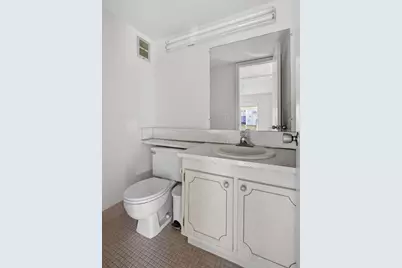 93 Dorchester E, West Palm Beach, FL 33417 - Photo 11