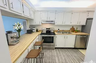 4310 S Landar Dr, Lake Worth, FL 33463 - Photo 9