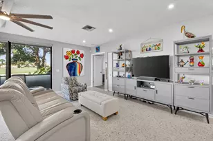 19389 Sabal Lake Dr, Boca Raton, FL 33434 - Photo 9