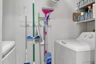 19389 Sabal Lake Dr, Boca Raton, FL 33434 - Photo 17