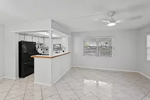 259 Windsor L, West Palm Beach, FL 33417 - Photo 9