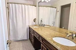 1225 Avondale Ln, West Palm Beach, FL 33409 - Photo 13