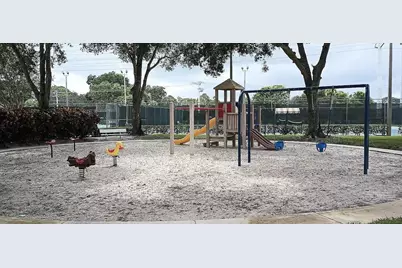 1225 Avondale Lane, West Palm Beach, FL 33409 - Photo 25