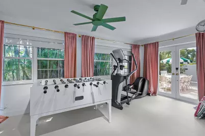 247 SE 3rd Avenue, Delray Beach, FL 33483 - Photo 15