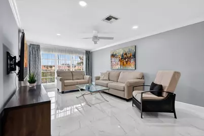 5675 Queen Palm Ct #E, Delray Beach, FL 33484 - Photo 9