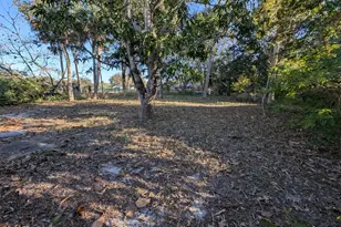 521 SW Halpatiokee St, Stuart, FL 34994 - Photo 1