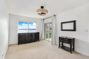 370 Wilma Cir, Riviera Beach, FL 33404 - Photo 5