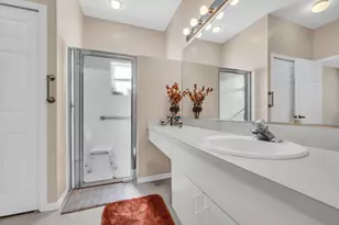 533 NW Portofino Ln, Port Saint Lucie, FL 34986 - Photo 19