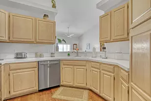 402 Muirfield Ct, Jupiter, FL 33458 - Photo 13