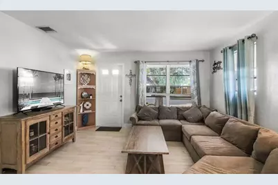 5606 Hobart Avenue, West Palm Beach, FL 33405 - Photo 9