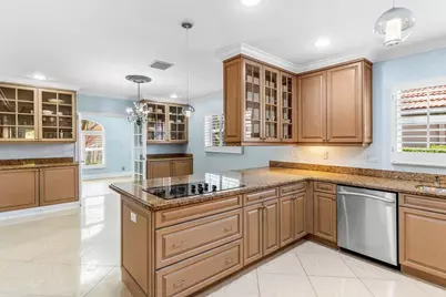 2 Fairway Drive, Boynton Beach, FL 33436 - Photo 11