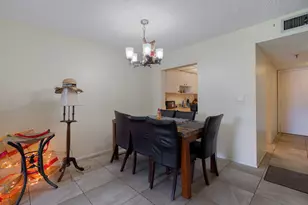 2786 Tennis Club Dr, West Palm Beach, FL 33417 - Photo 7