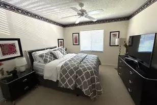 10415 S Circle Lake Dr, Boynton Beach, FL 33437 - Photo 23