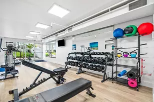 184 Lake Dr, Riviera Beach, FL 33404 - Photo 13