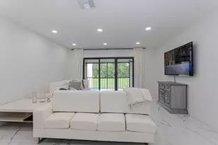 8545 Casa Del Lago, Boca Raton, FL 33433 - Photo 9