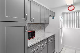 420 Sandpiper Dr, Fort Pierce, FL 34982 - Photo 3