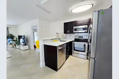 3212 NE 12th Street #201, Pompano Beach, FL 33062 - Photo 13