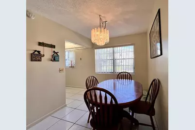 76 Sheffield D, West Palm Beach, FL 33417 - Photo 3