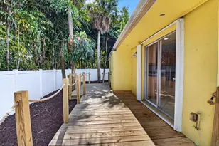 111 SE 7th Ave, Delray Beach, FL 33483 - Photo 11