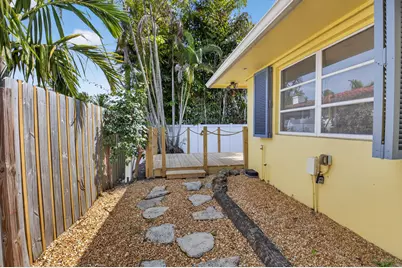 111 SE 7th Avenue #A, B, C & D., Delray Beach, FL 33483 - Photo 11