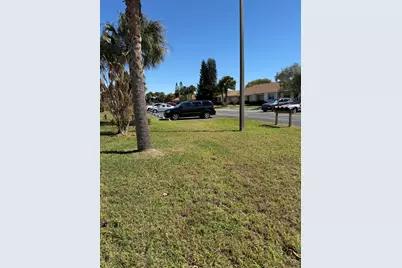 1234 S Lakes End Drive #Apt B, Fort Pierce, FL 34982 - Photo 35