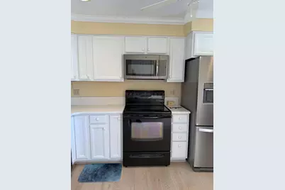 1234 S Lakes End Drive #Apt B, Fort Pierce, FL 34982 - Photo 3