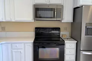 1234 S Lakes End Dr, Fort Pierce, FL 34982 - Photo 3