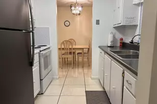 24 Golfs Edge D, West Palm Beach, FL 33417 - Photo 3