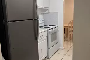 24 Golfs Edge D, West Palm Beach, FL 33417 - Photo 13