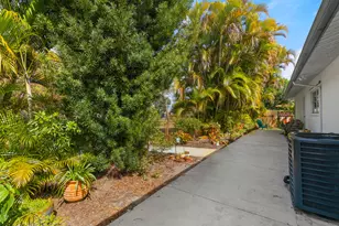 420 N 5th St, Lantana, FL 33462 - Photo 17