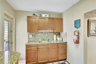 300 NE 20th St, Boca Raton, FL 33431 - Photo 23