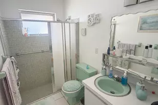 2936 Ashley Dr E, West Palm Beach, FL 33415 - Photo 15