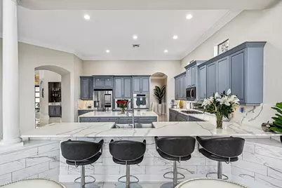 10560 Arcole Court, Wellington, FL 33449 - Photo 9