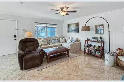 334 Piedmont G, Delray Beach, FL 33484 - Photo 3