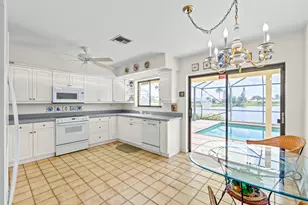 2330 SW 23rd Cranbrook Dr, Boynton Beach, FL 33436 - Photo 11