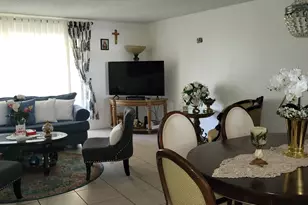 466 Holyoke Ln, Lake Worth, FL 33467 - Photo 5