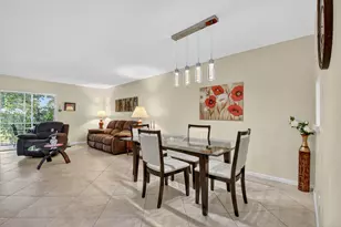 203 Oxford 100, West Palm Beach, FL 33417 - Photo 9