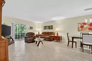 203 Oxford 100, West Palm Beach, FL 33417 - Photo 13