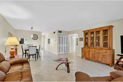 203 Oxford 100, West Palm Beach, FL 33417 - Photo 11