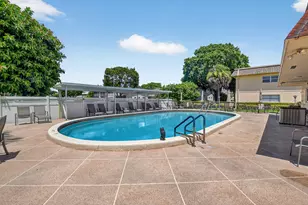 203 Oxford 100, West Palm Beach, FL 33417 - Photo 25